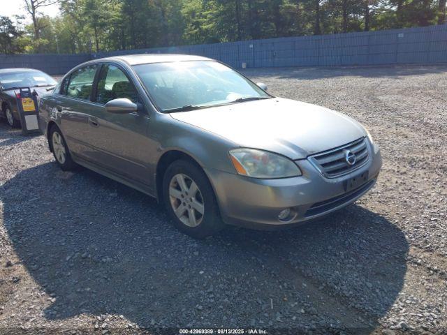  Salvage Nissan Altima
