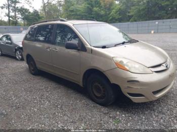  Salvage Toyota Sienna
