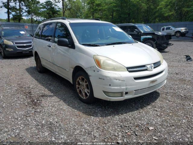  Salvage Toyota Sienna