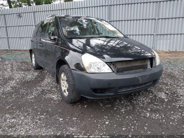  Salvage Kia Sedona