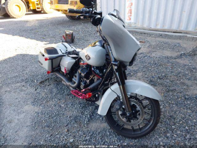  Salvage Harley-Davidson Flhxse