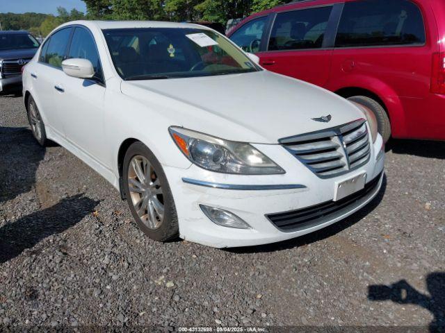  Salvage Hyundai Genesis