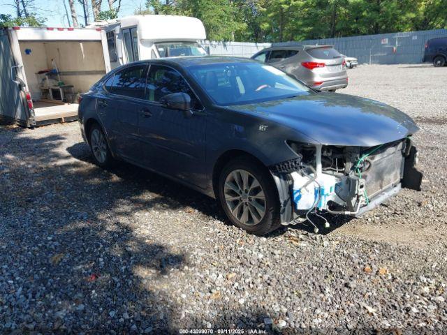  Salvage Lexus Es
