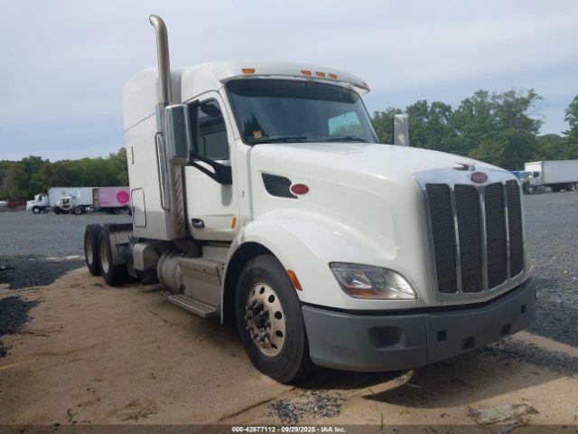  Salvage Peterbilt 579