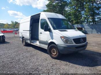 Salvage Mercedes-Benz Sprinter 2500