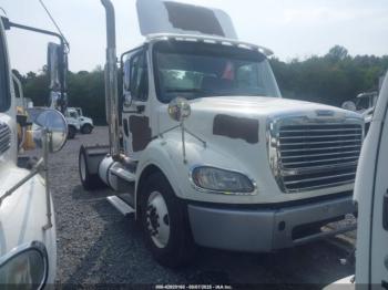  Salvage Freightliner M2