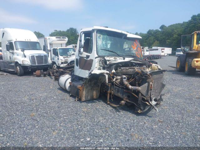  Salvage Freightliner M2