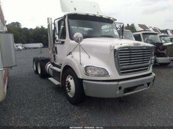  Salvage Freightliner M2