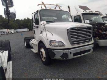  Salvage Freightliner M2 112