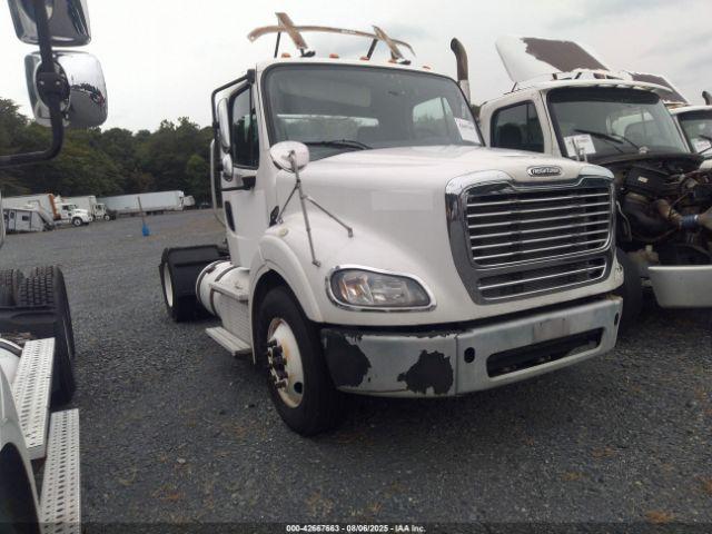  Salvage Freightliner M2 112