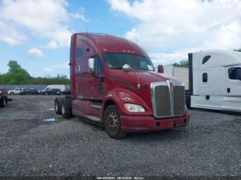  Salvage Kenworth T700