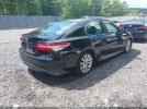 Toyota Camry Le Image 2