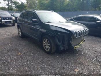  Salvage Jeep Cherokee