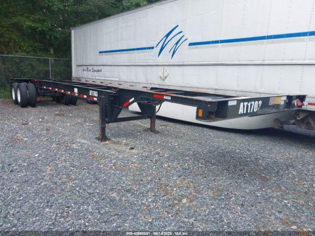  Salvage Cheetah Chassis Trailer