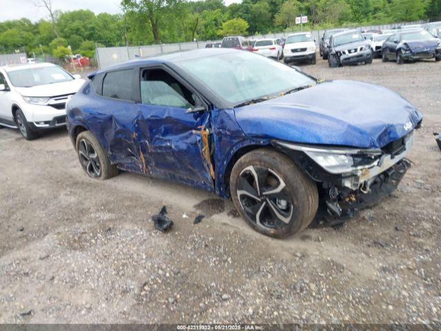  Salvage Kia EV6
