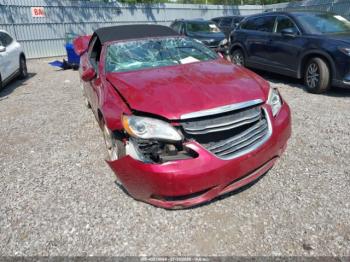  Salvage Chrysler 200
