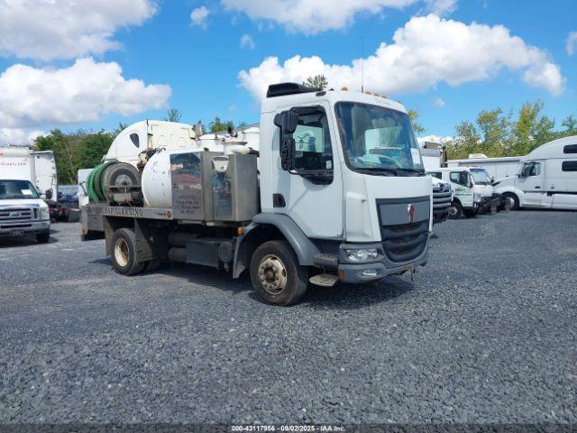  Salvage Kenworth K100e