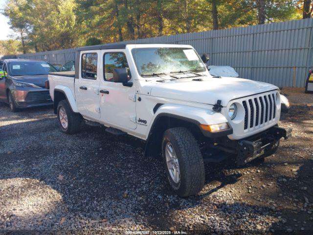  Salvage Jeep Gladiator