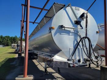  Salvage Warren Feed Trailer