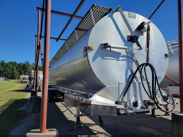  Salvage Warren Feed Trailer