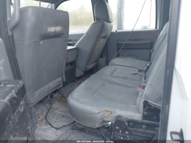 Ford F-450 Xl Image 4