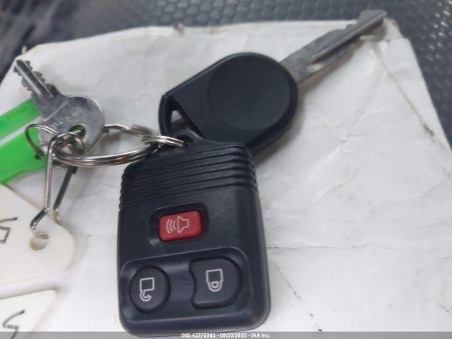 Ford F-450 Xl Image 10