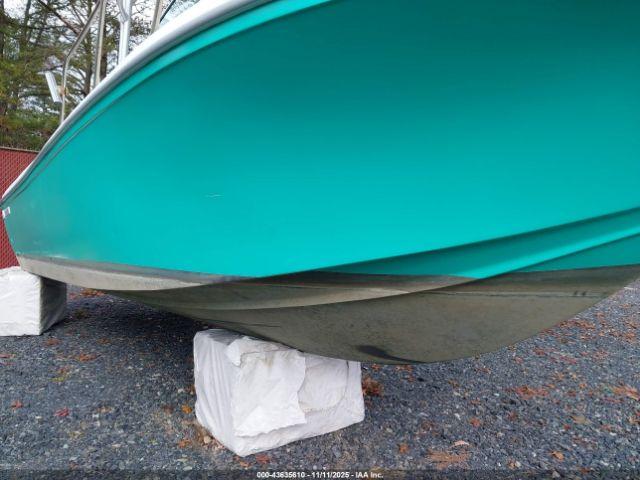 Cruisers Yachts Other Image 3