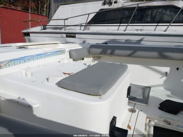 Cruisers Yachts Other Image 7