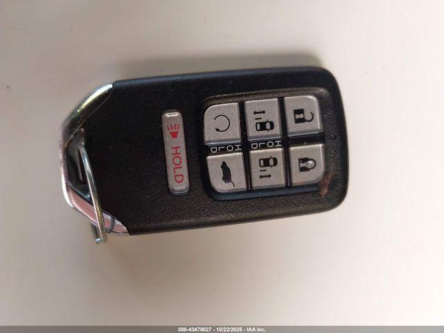 Honda Odyssey Sport Image 12