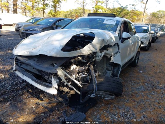 Porsche Macan Image 5