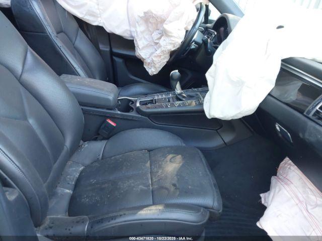 Porsche Macan Image 6