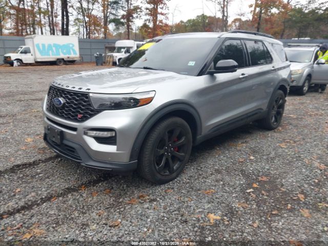 Ford Explorer St Image 2