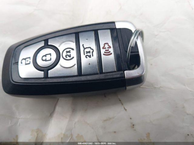 Ford Explorer St Image 11