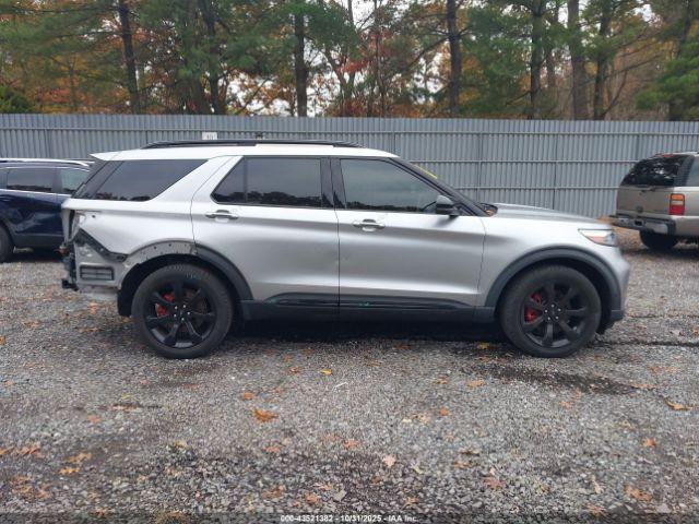 Ford Explorer St Image 13
