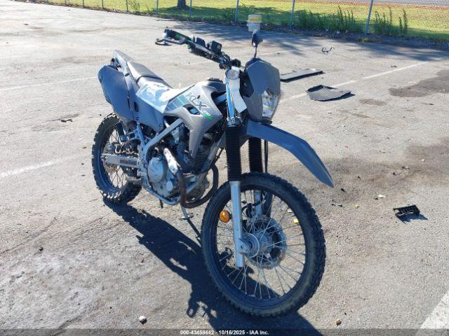  Salvage Kawasaki Klx232