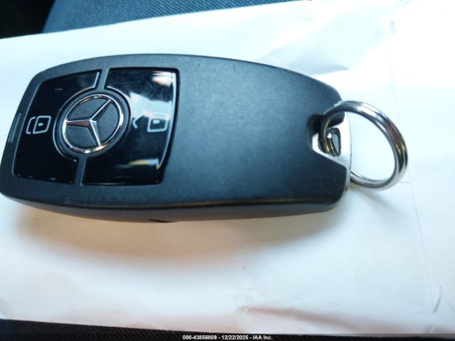 Mercedes-Benz Sprinter 2500 Standard Roof 4-cyl Diesel Image 9