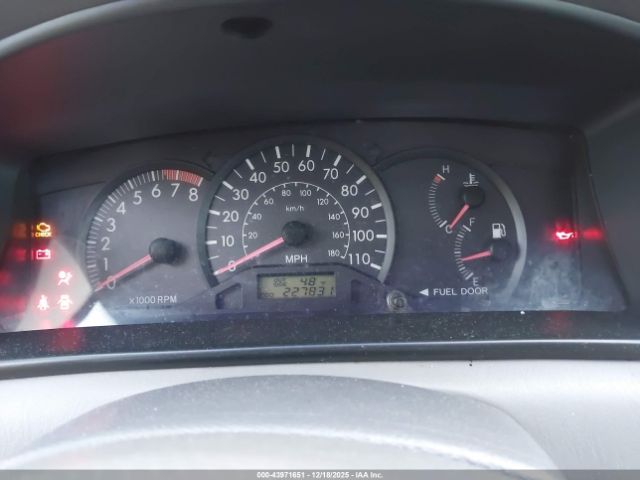 Toyota Corolla Ce Image 6