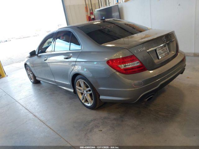 Mercedes-Benz C-Class Sport 4matic Image 12