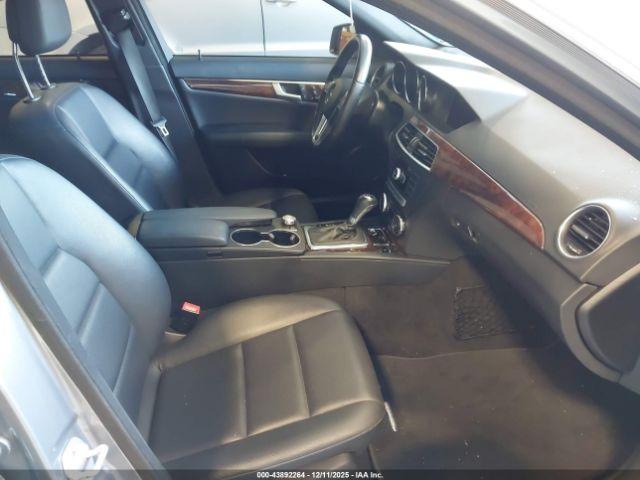 Mercedes-Benz C-Class Sport 4matic Image 14