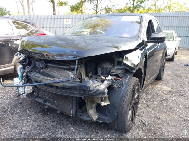 Land Rover Discovery Image 4