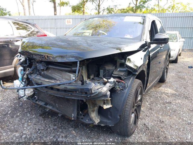 Land Rover Discovery Image 4