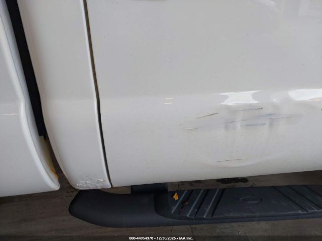 Ford F-250 Xl Image 8