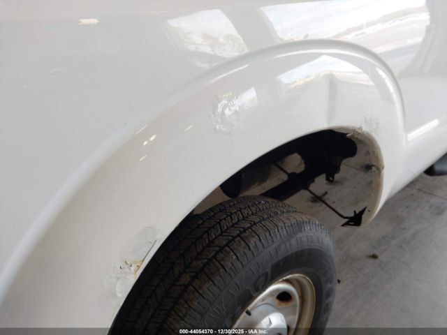 Ford F-250 Xl Image 11