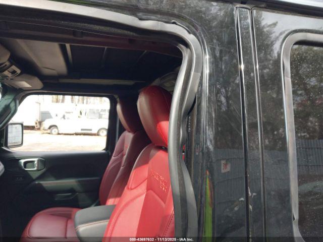 Jeep Wrangler 4-door Rubicon 392 4x4 Image 17