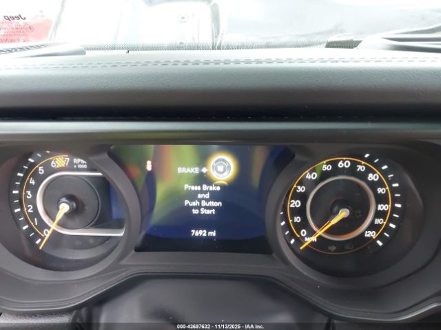 Jeep Wrangler 4-door Rubicon 392 4x4 Image 18