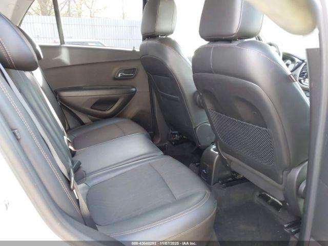 Chevrolet Trax Awd Lt Image 3