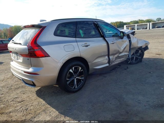 Volvo XC60 B5 Core Image 5