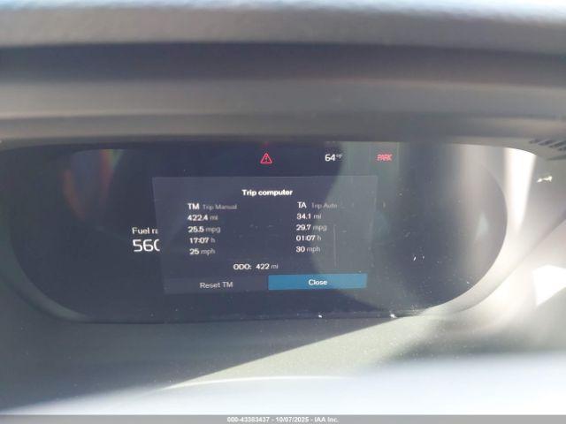 Volvo XC60 B5 Core Image 8