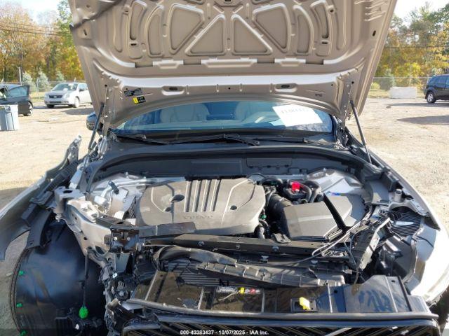 Volvo XC60 B5 Core Image 9