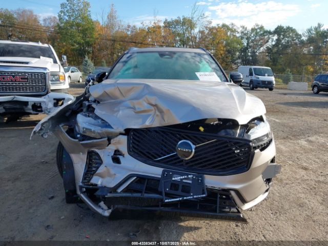 Volvo XC60 B5 Core Image 13